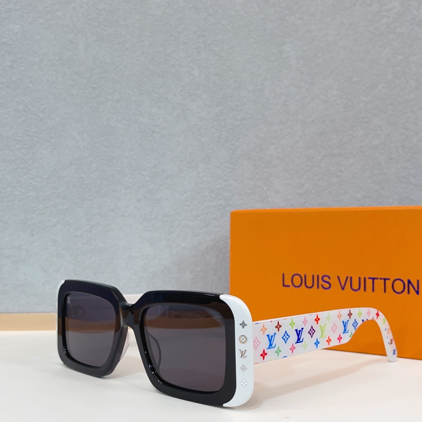 NO:372795,LOUIS VUITTO* MODELZ1653W SIZE54-Odd 19-Glasses Sunglasses Sunglasses, Glasses, louis vuitton19860909LOUIS VUITTO* MODELZ1653W SIZE54口19-眼镜墨镜太阳镜,眼镜,louis vuitton,glasses