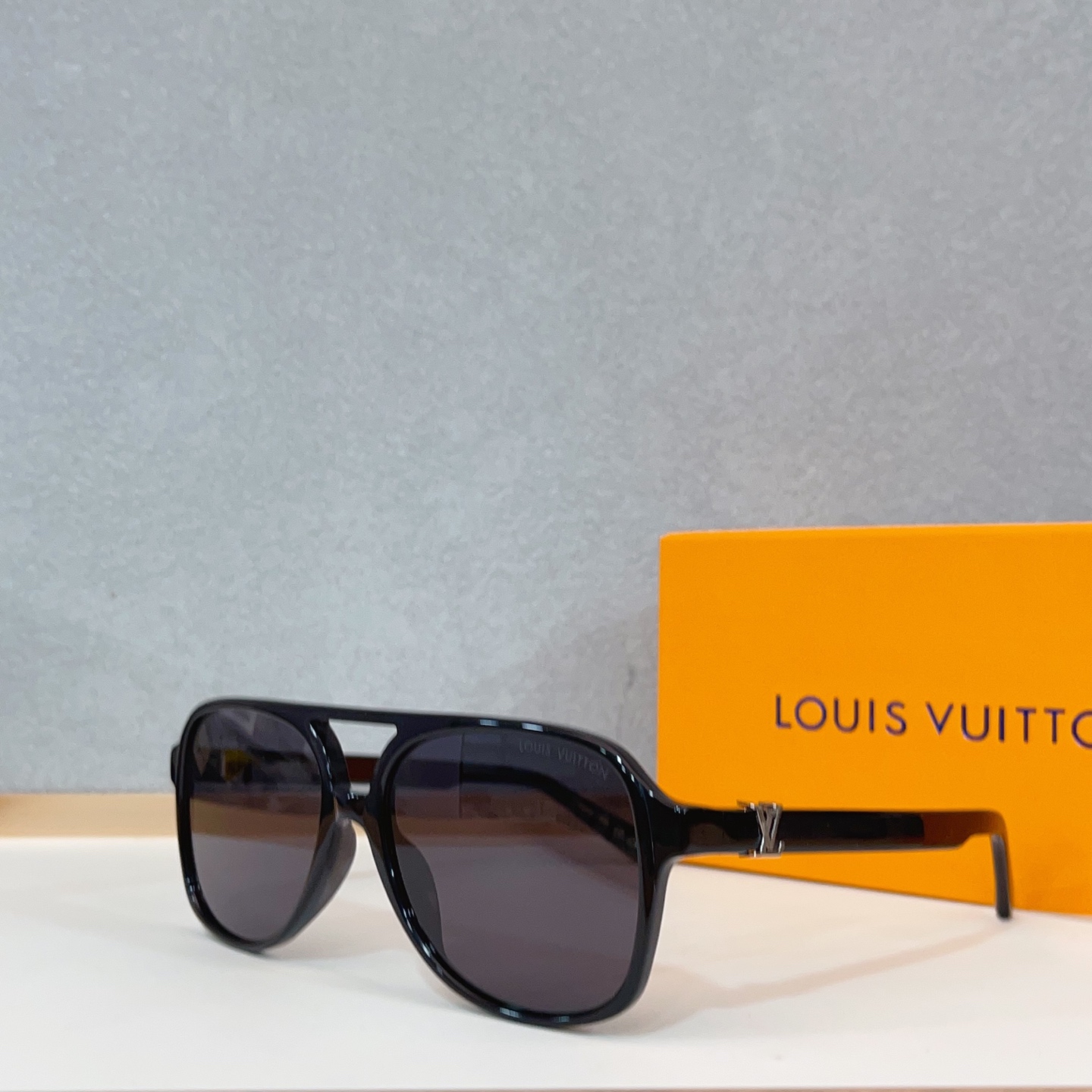 NO:373695,zp mold opening high quality details LOUIS VUITTO* MODZ2866 Z2867 Z2897 Z SIZE57 port 17- glasses sunglasses sunglasses, glasses, louis vuitton19860909zp开模 高品质细节 LOUIS VUITTO* MODZ2866 Z2867 Z2897 Z SIZE57口17- 眼镜墨镜太阳镜,眼镜,louis vuitton,glasses