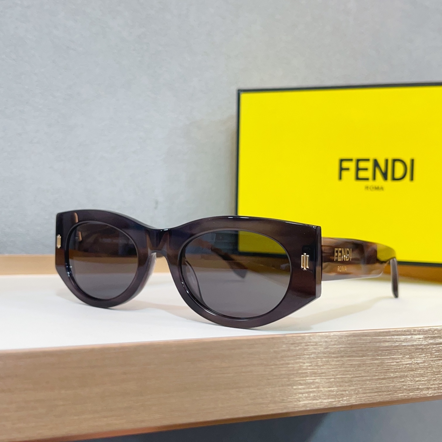 NO:373637,FEND*MODEL: FD401251/FSIZE: 50-mouth 23-glasses sunglasses, glasses, fendi19860909FEND*MODEL: FD401251/FSIZE:50口23-眼镜墨镜太阳镜,眼镜,fendi,glasses