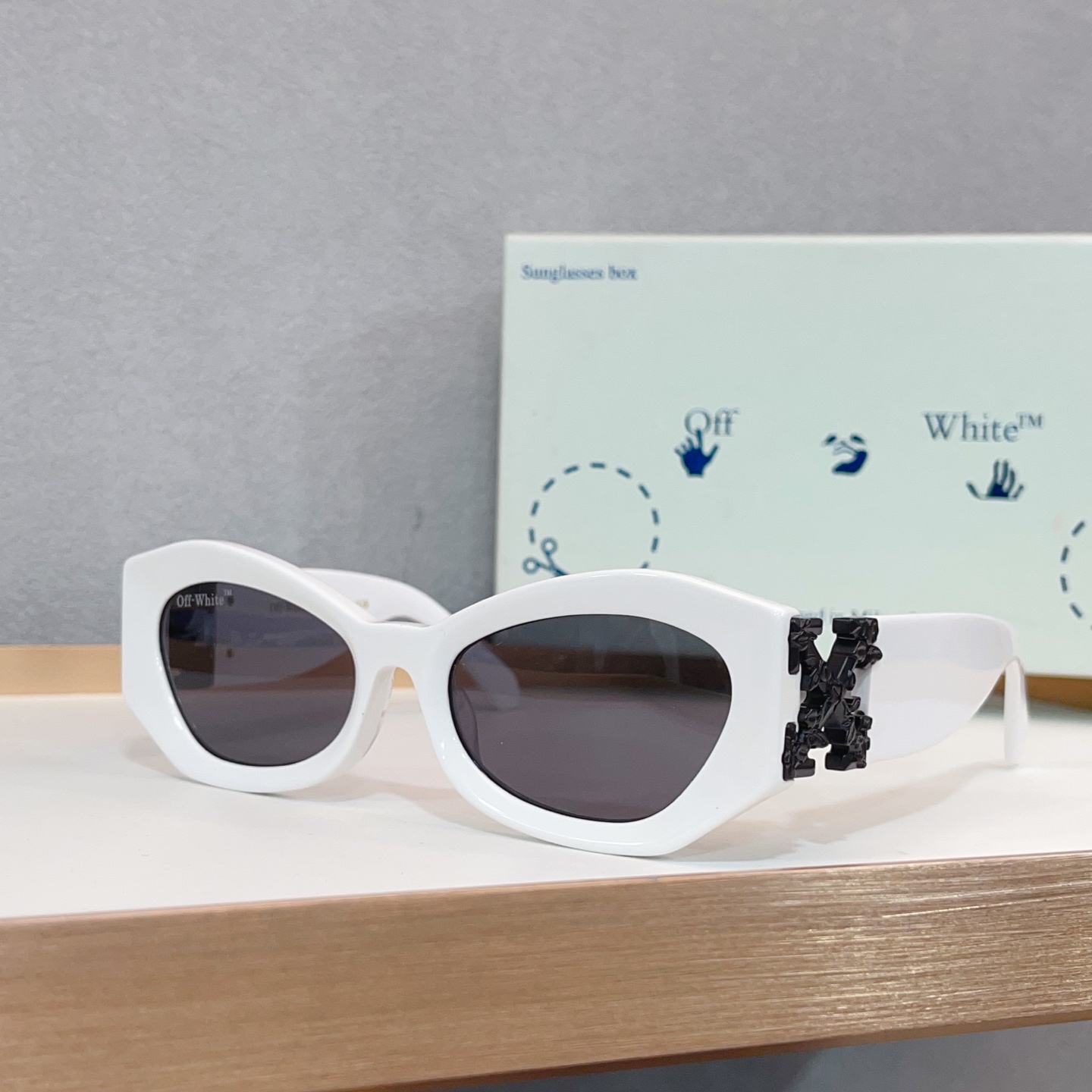 NO:374262,OFF WHITEMODEL:ROMA RECTANGLE VRAMESIZE:56-Port 20-Glasses Sunglasses, Glasses, Off white19860909OFF WHITEMODEL:ROMA RECTANGLE VRAMESIZE:56口20- 眼镜墨镜太阳镜,眼镜,off white,glasses