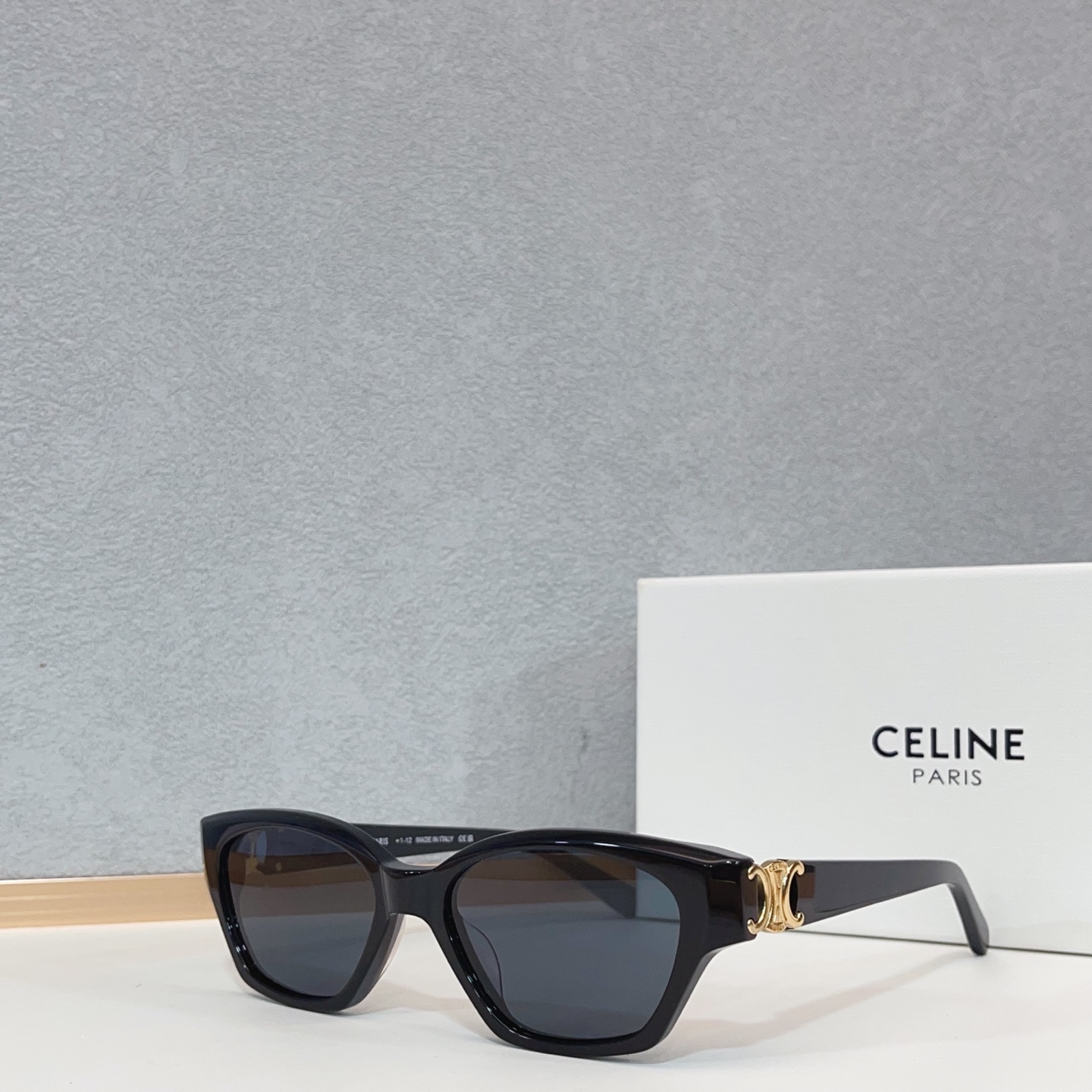 NO:374582,CELIN*MODEL: CL40524SIZE:52-Odd 19-Glasses, Sunglasses, Sunglasses, Celine19860909CELIN*MODEL: CL40524SIZE:52口19- 眼镜墨镜太阳镜,眼镜,celine,glasses