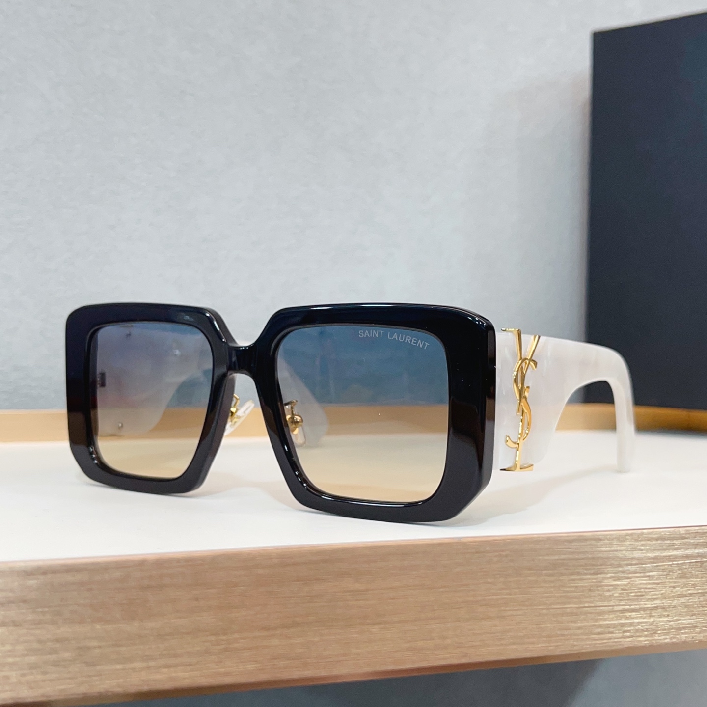 NO:375405,SAINT LAUREN*MODELSLM SIZE53-Odd 19-Glasses Sunglasses, Glasses, Saint laurent19860909SAINT LAUREN*MODELSLM SIZE53口19- 眼镜墨镜太阳镜,眼镜,saint laurent,glasses