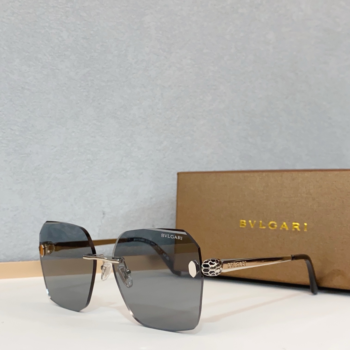 NO:375335,BvlgarI ModBV40066U Size 58-door 15-glasses sunglasses, glasses, bottega veneta, bvlgari19860909BvlgarI ModBV40066U Size 58口15-眼镜墨镜太阳镜,眼镜,bottega veneta,bvlgari,glasses