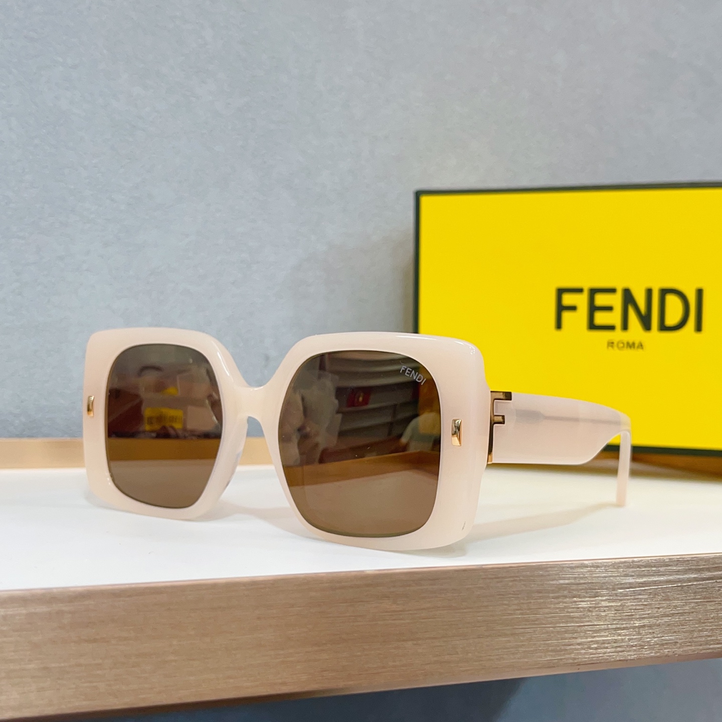 NO:375324,FEND* MODEL: FE40036U SIZE55 port 20- glasses sunglasses sunglasses, glasses, fendi19860909FEND* MODEL: FE40036U SIZE55口20- 眼镜墨镜太阳镜,眼镜,fendi,glasses