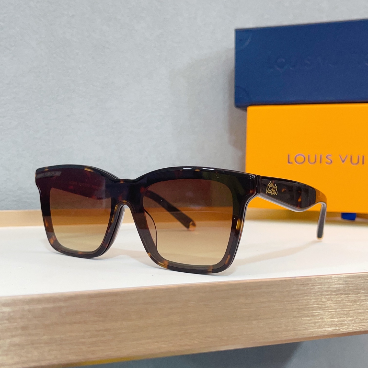 NO:376712,LOUIS VUITTO* MODEL:Z2970W SIZE52-port 19, glasses, sunglasses, glasses, louis vuitton19860909LOUIS VUITTO* MODEL:Z2970W SIZE52口19 ,眼镜墨镜太阳镜,眼镜,louis vuitton,glasses