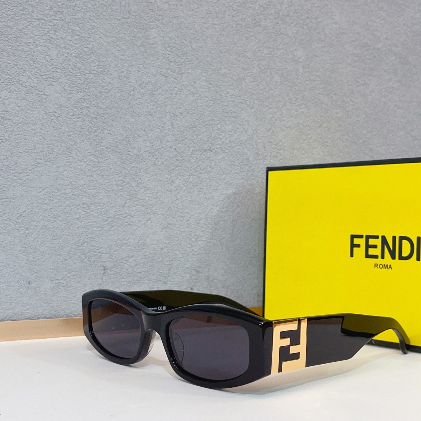 펜디 선글라스 74220 Fendi Sunglasses 상세 이미지 3