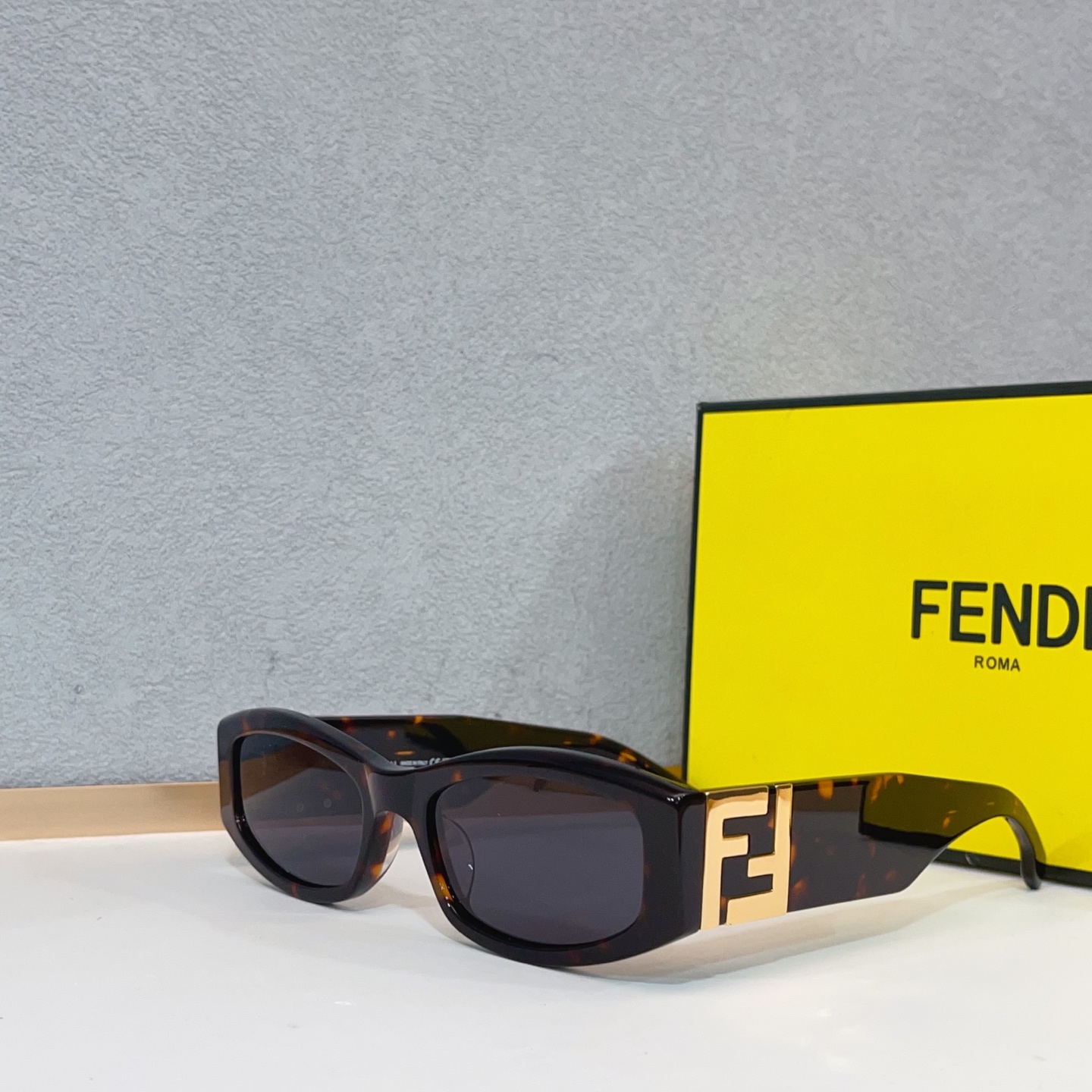 펜디 선글라스 74220 Fendi Sunglasses 상세 이미지 7