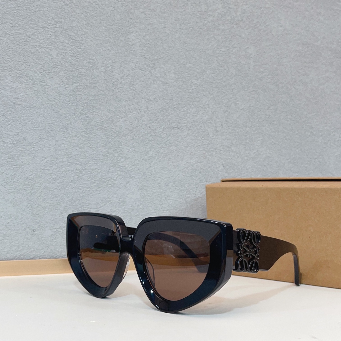 로에베 선글라스 72871 Loewe Sunglasses 상세 이미지 2