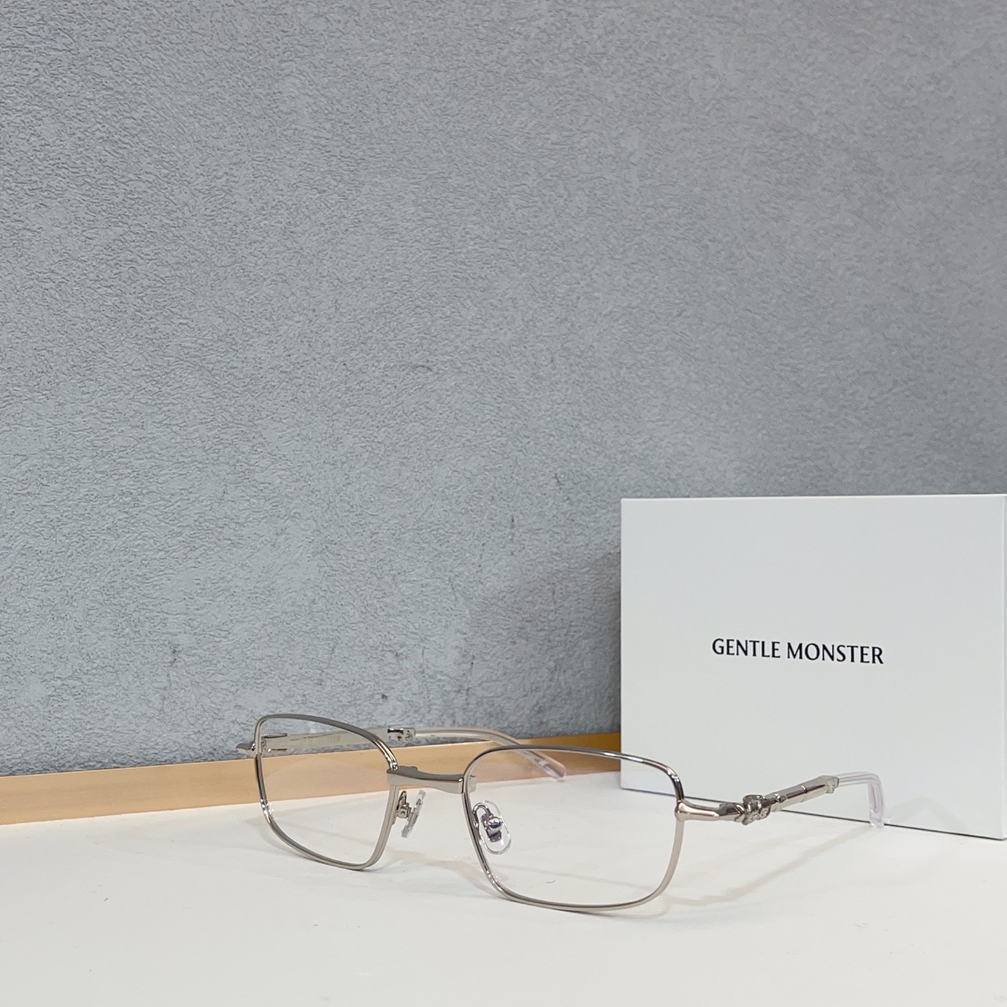 젠틀몬스터 선글라스 73945 Gentle Monster Sunglasses