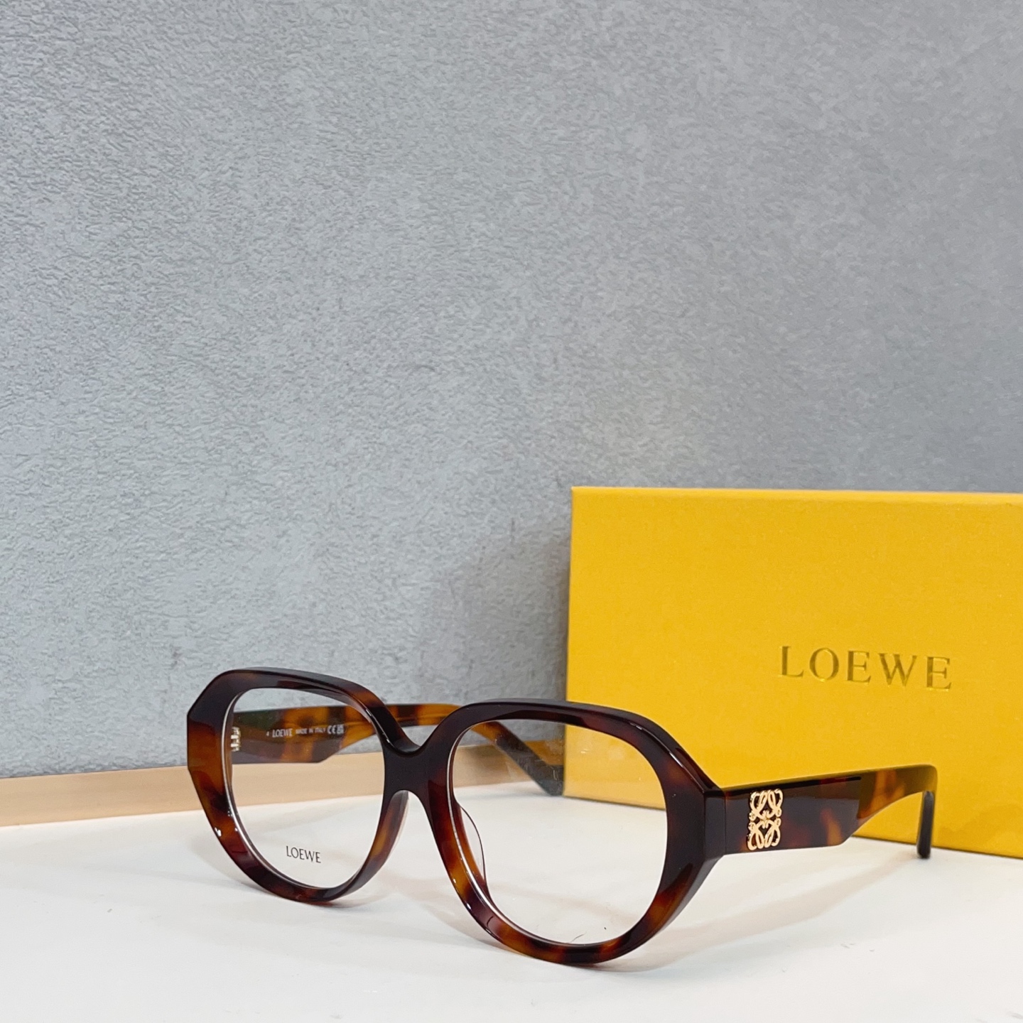 로에베 LW50104 I 선글라스 상세 이미지 5