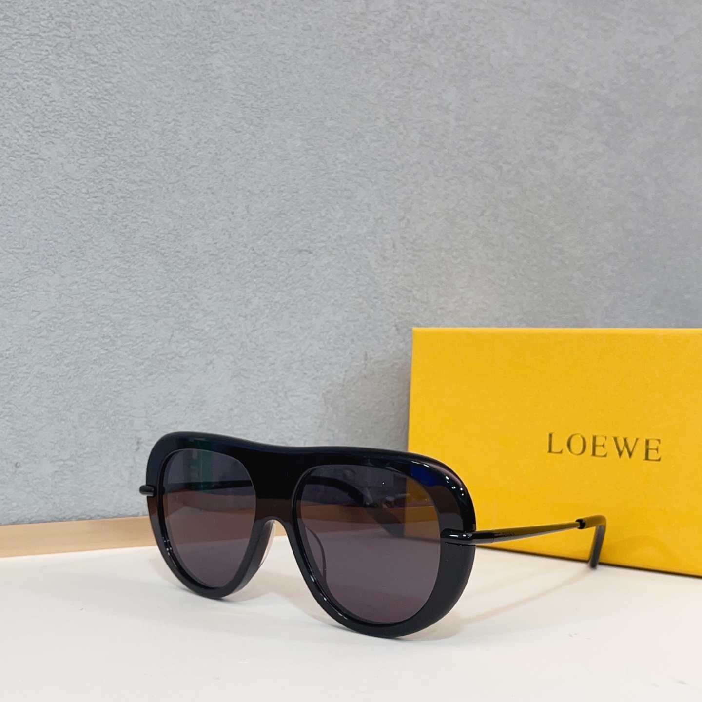 로에베 선글라스 72858 Loewe Sunglasses 상세 이미지 2