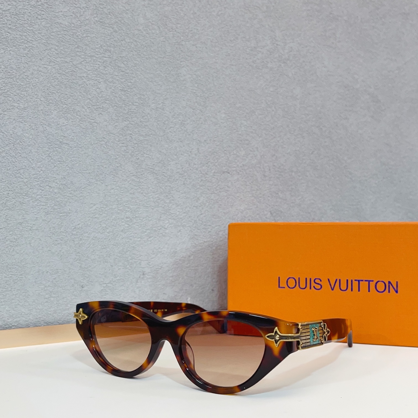 NO:742357,LOUIS VUITTO* MODELZ2736U SIZE50 mouth 18- color changing glasses sunglasses, glasses, louis vuitton19860909LOUIS VUITTO* MODELZ2736U SIZE50口18- 变色眼镜墨镜太阳镜,眼镜,louis vuitton,glasses