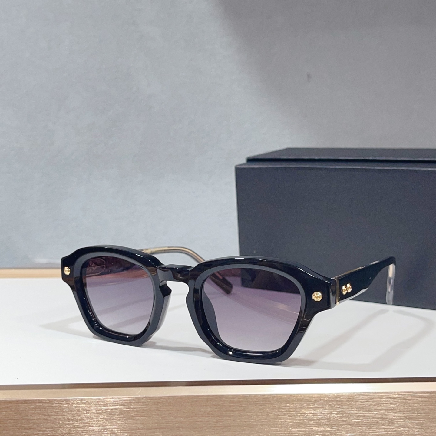 NO:766730,185 John DailaMODEL: PROJECT SIZE: 47 mouth 23 glasses sunglasses sunglasses, glasses19860909185 John DailaMODEL: PROJECT SIZE: 47口23眼镜墨镜太阳镜,眼镜,glasses