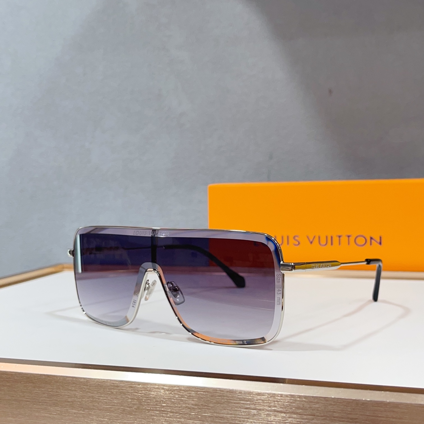 NO:885429,LOUIS VUITTO*MODELZ2675U SIZE143 glasses, sunglasses, sunglasses, louis vuitton19860909LOUIS VUITTO*MODELZ2675U SIZE143口 眼镜墨镜太阳镜,眼镜,louis vuitton,glasses