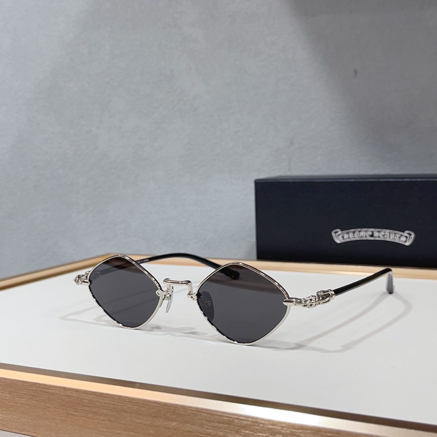 NO:896709,CHROME HEART*MODELDIAMOND DOGSIZE50 mouth 22- glasses, sunglasses, sunglasses, glasses, chrome hearts19860909CHROME HEART*MODELDIAMOND DOGSIZE50口22- 眼镜墨镜太阳镜,眼镜,chrome hearts,glasses