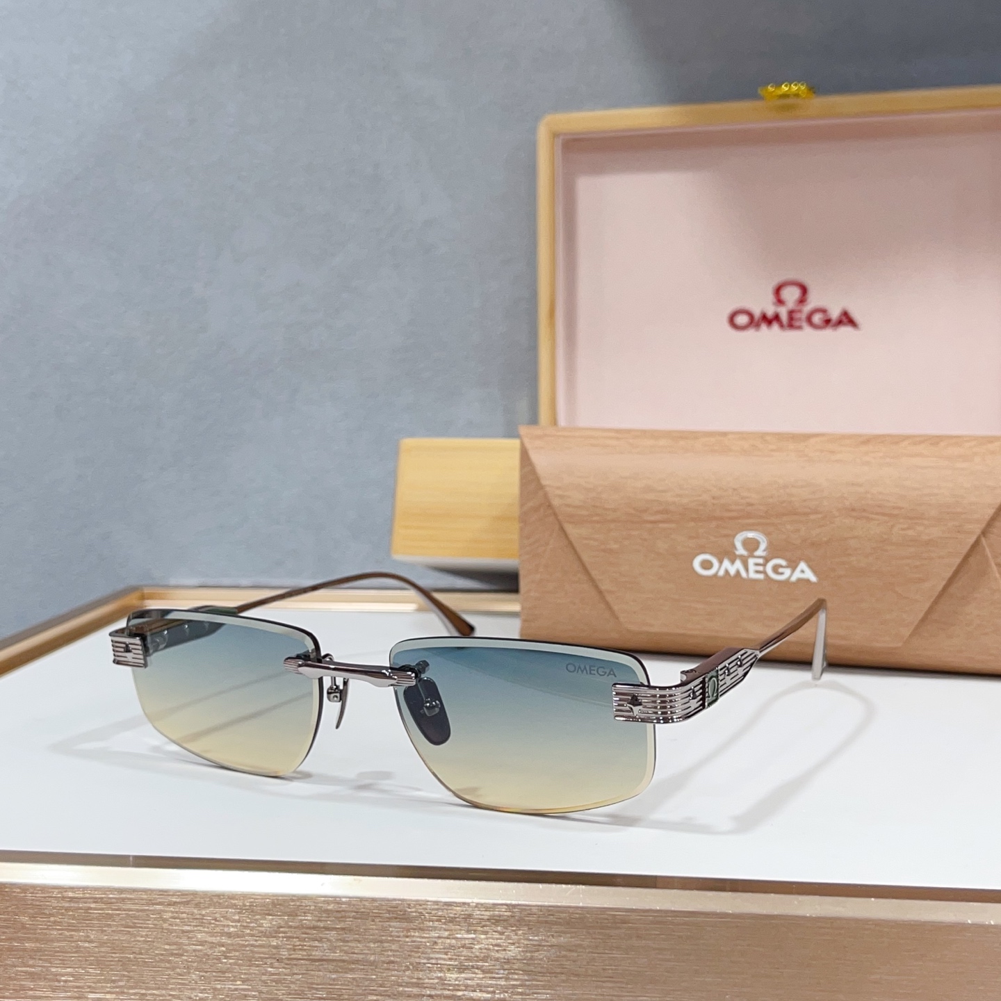NO:897683,OMEGA MODELSS SIZE57 mouth 18-18K-TITANIUM titanium box, glasses, sunglasses, sunglasses, glasses, omega19860909OMEGA 欧米茄 MODELSS SIZE57口18- 18K-TITANIUM 钛 盒子另计眼镜墨镜太阳镜,眼镜,omega,glasses