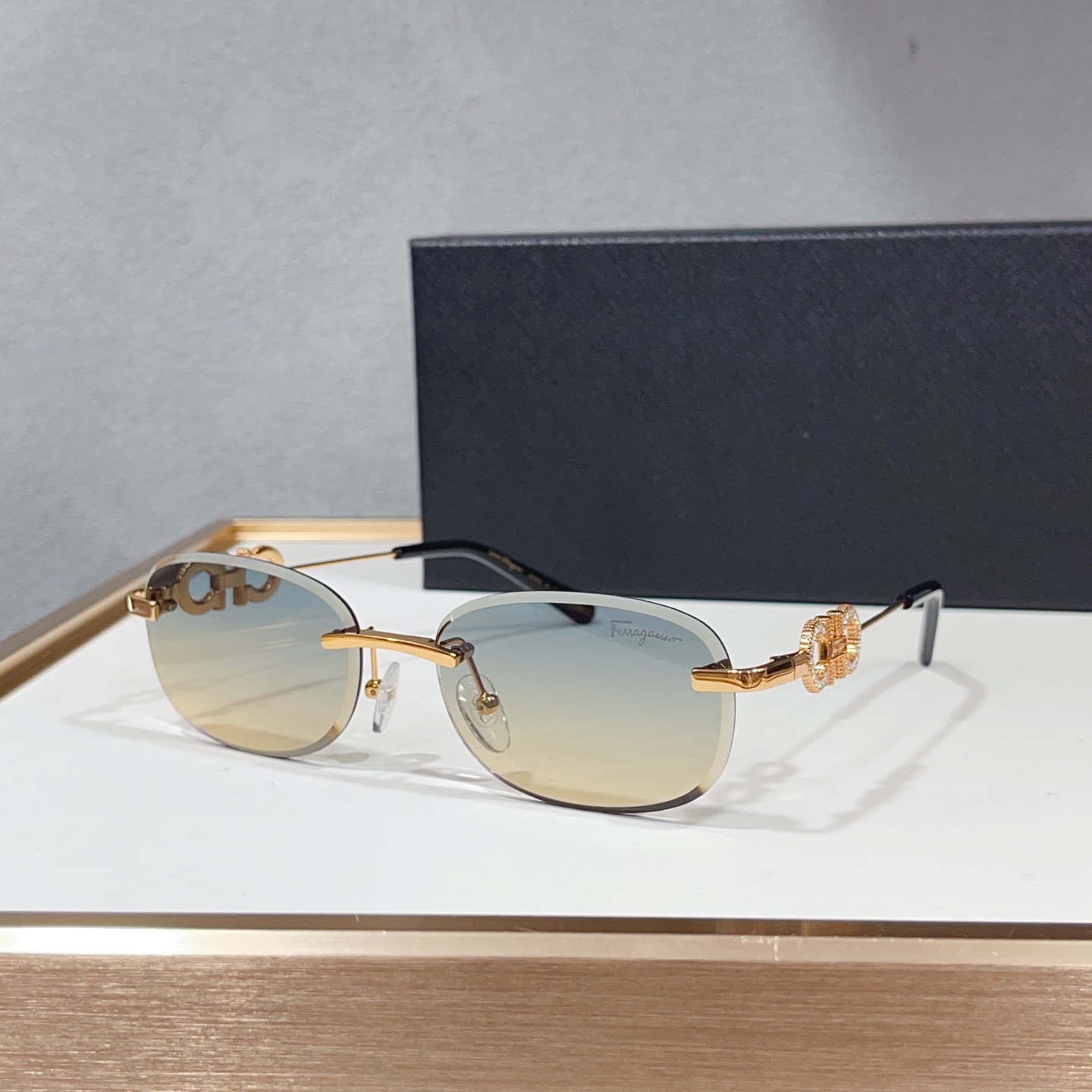 NO:948886,Salvatore ferragam* MODELSF1679LSIZE58 mouth 17- glasses, sunglasses, sunglasses, glasses, louis vuitton, ferragamo19860909Salvatore ferragam* 菲*拉格慕 MODELSF1679LSIZE58口17- 眼镜墨镜太阳镜,眼镜,louis vuitton,ferragamo,glasses