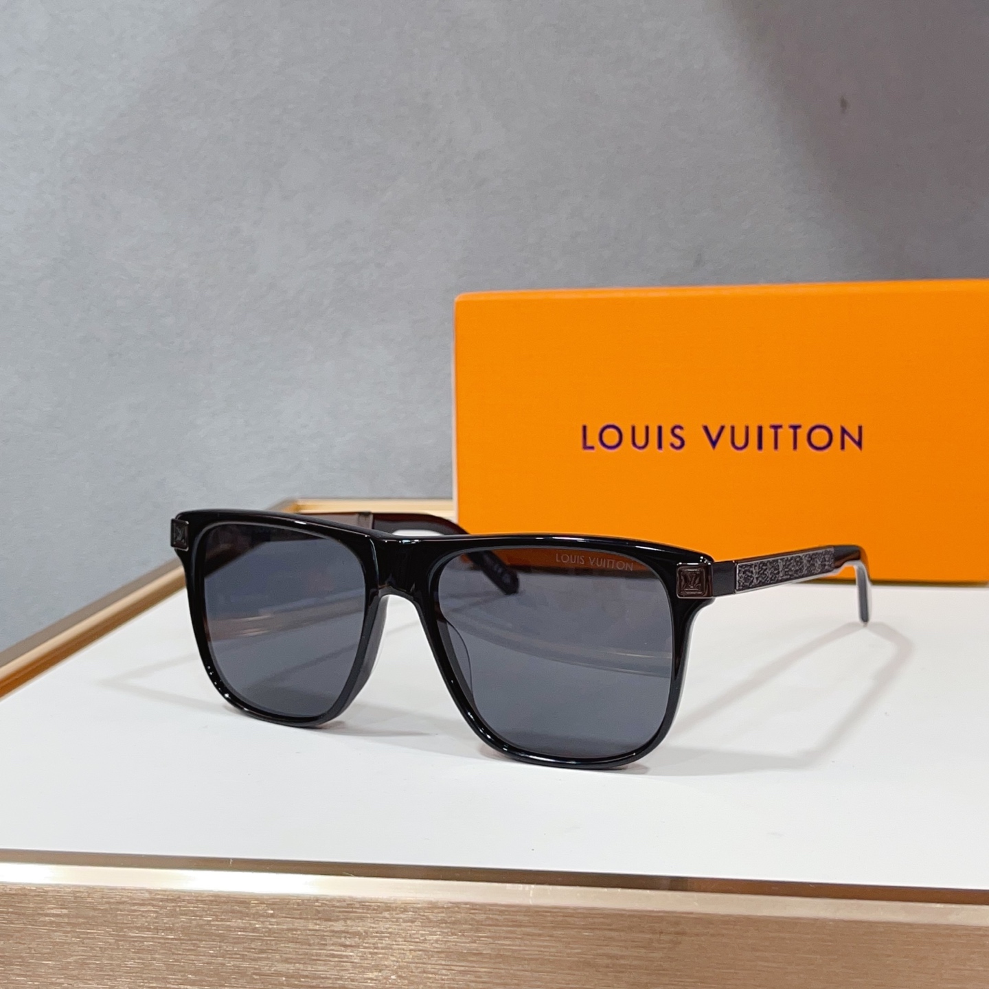 NO:948990,LOUIS VUITTO*MODELZ3300U SIZE57 mouth 17- glasses, sunglasses, sunglasses, glasses, louis vuitton19860909LOUIS VUITTO*MODELZ3300U SIZE57口17- 眼镜墨镜太阳镜,眼镜,louis vuitton,glasses