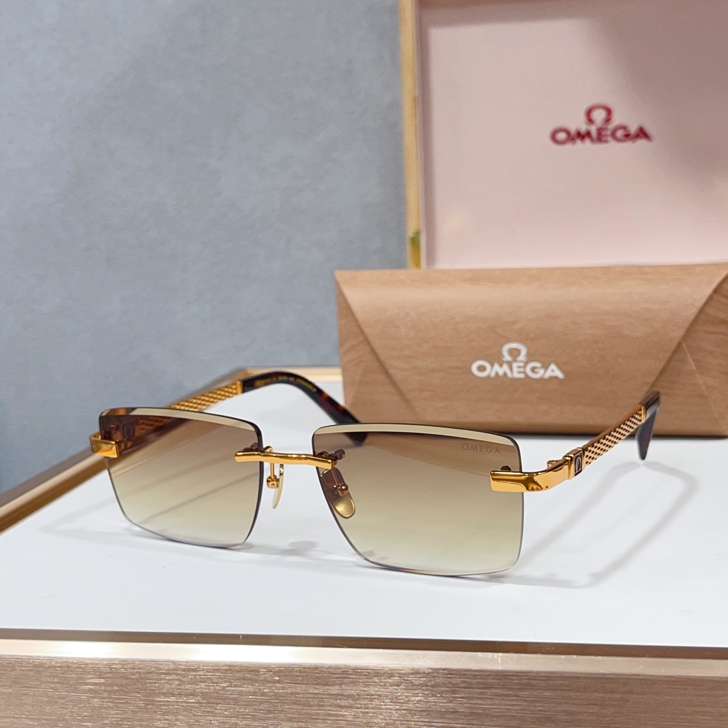 NO:951162,OMEGA MODELSS SIZE58 mouth 16-18K-TITANIUM titanium glasses, sunglasses, sunglasses, glasses19860909OMEGA 奥米茄 MODELSS SIZE58口16- 18K-TITANIUM 钛 眼镜墨镜太阳镜,眼镜,glasses