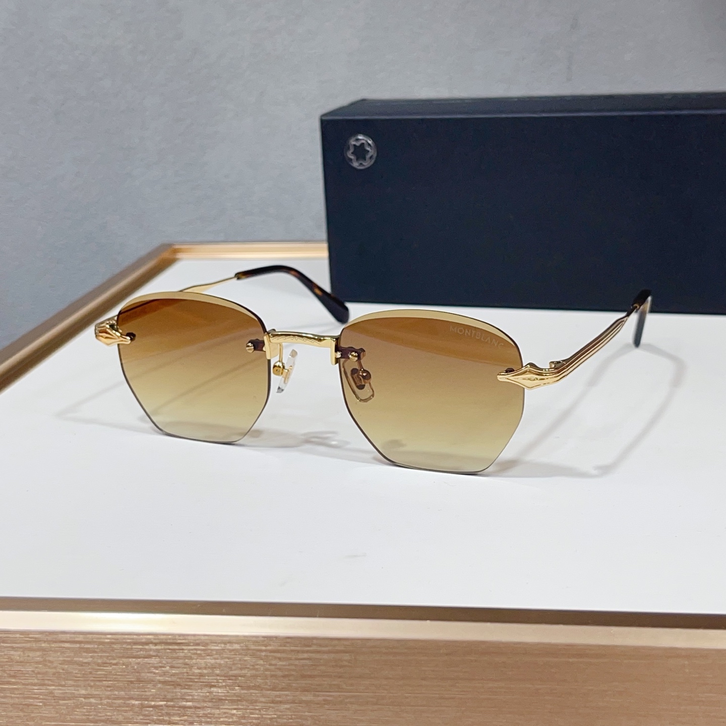 NO:951074,MONT BLAN* MODEL:Mb0365S SIZE: 51 mouth 21- glasses, sunglasses, glasses19860909MONT BLAN* MODEL:Mb0365S SIZE: 51口21- 眼镜墨镜太阳镜,眼镜,glasses
