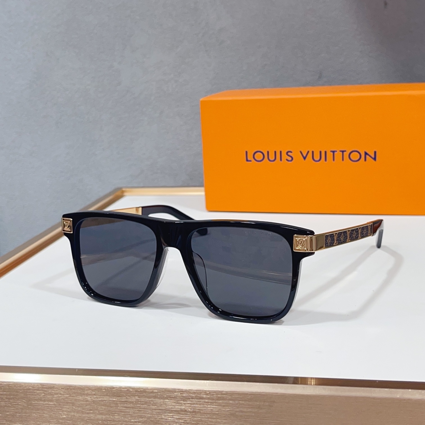 NO:953497,LOUIS VUITTO*MODELZ3300U Z3315U Z3316U Z3313U Z3310U Z3331U Z3314U Z3312U Z3309 SIZE57 mouth 17- glasses, sunglasses, sunglasses, glasses, louis vuitton19860909LOUIS VUITTO*MODELZ3300U Z3315U Z3316U Z3313U Z3310U Z3331U Z3314U Z3312U Z3309 SIZE57口17- 眼镜墨镜太阳镜,眼镜,louis vuitton,glasses