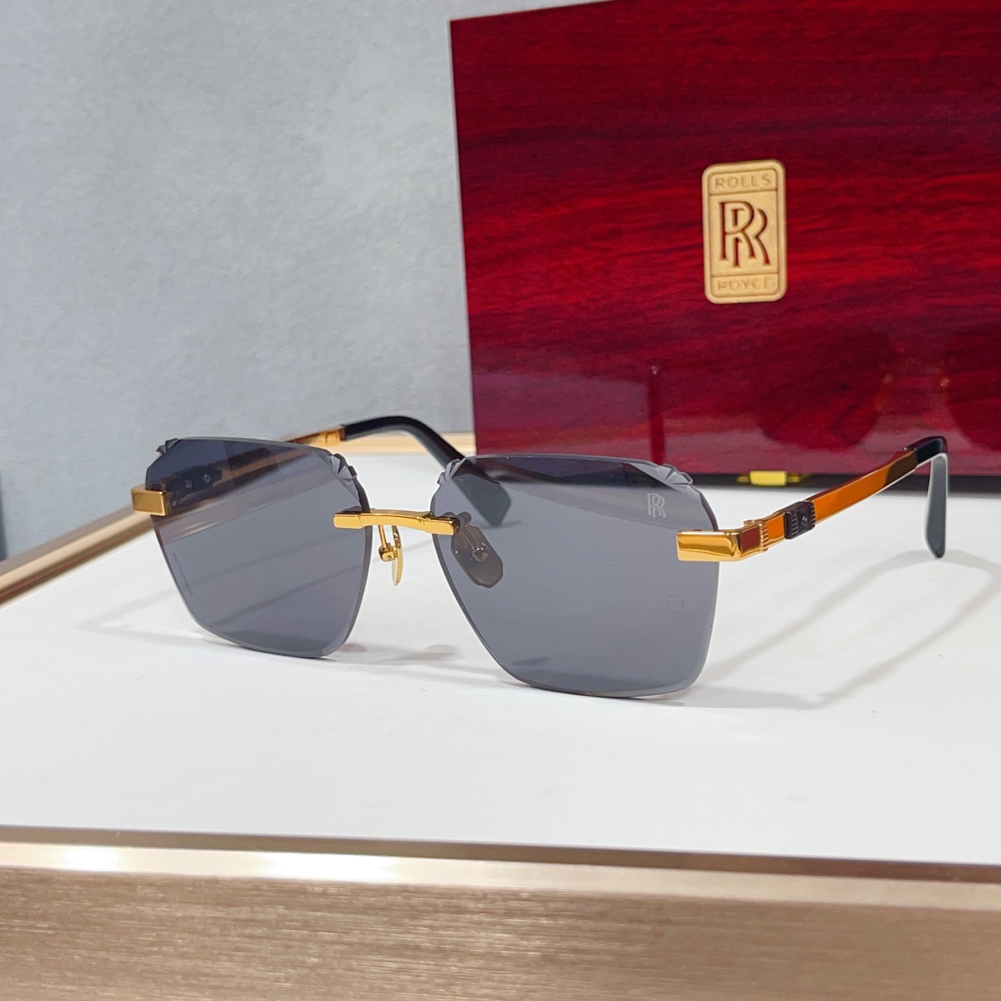 NO:953284,ROLLS ROYCEMODELSS123360 mouth 16-glasses, sunglasses, glasses19860909ROLLS ROYCEMODELSS123360口16- 眼镜墨镜太阳镜,眼镜,glasses