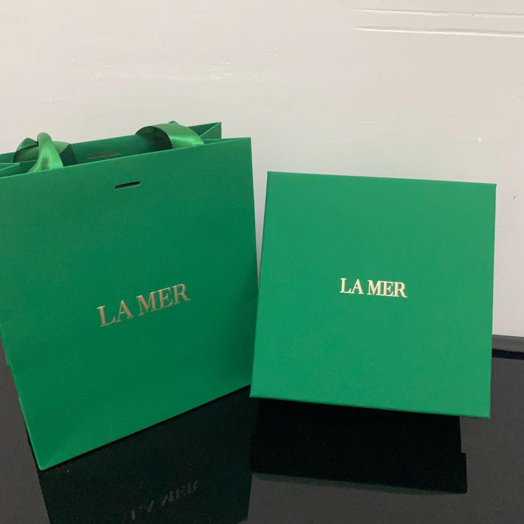 NO:810026,Matched quality, oil and water separation, all details matched, taste matched La Mer All Purpose Essential Oil 6+1 Set!  Contains 30ml+5ml*6., skin care products19860909对版质量,油水分离,细节全对版,味道对香海蓝之谜万能精华油6+1套装！内含30ml+5ml*6.,护肤品,accessory