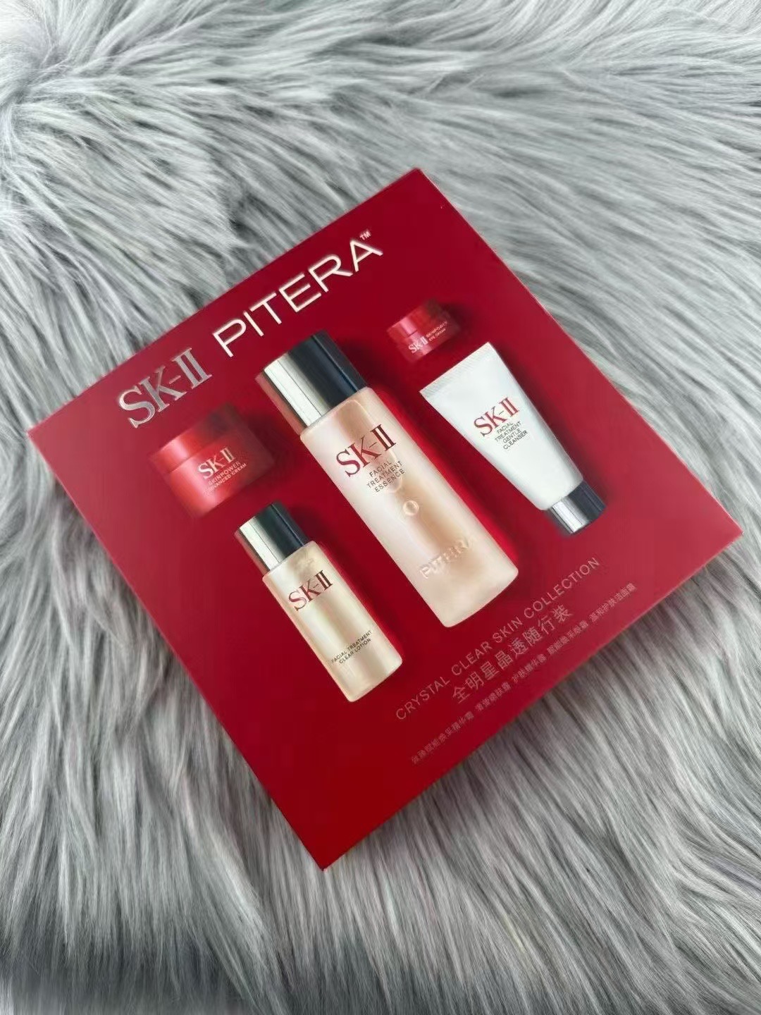 95💰
SK2全明星晶透五件套明通版！内含：氨基酸洗面奶20g，嫩肤清莹露30ml，护肤神仙水75ml，大红瓶面霜15g，大眼眼霜2.5g。