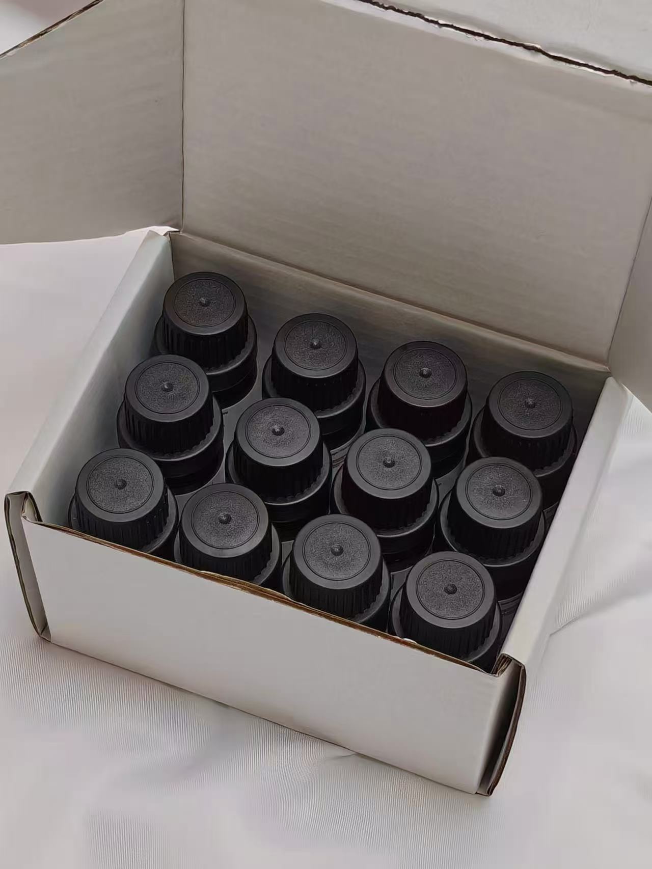 专/25💰
明通版本，细节全对版，高功效膏体，同步正品质量，最新打码ZB04，打12支✔️瑞妍按摩油小样10ml！
