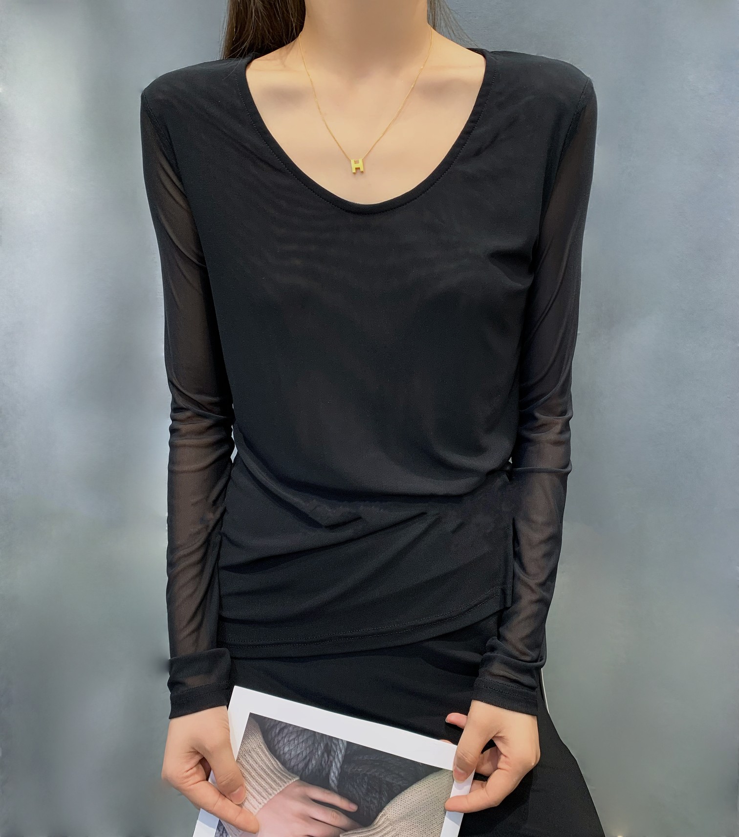 High-End Female Clothes with YSL Packaging: Fashionable, Quality, Long-Sleeved Veil, Beauty in Shape - 图片 4