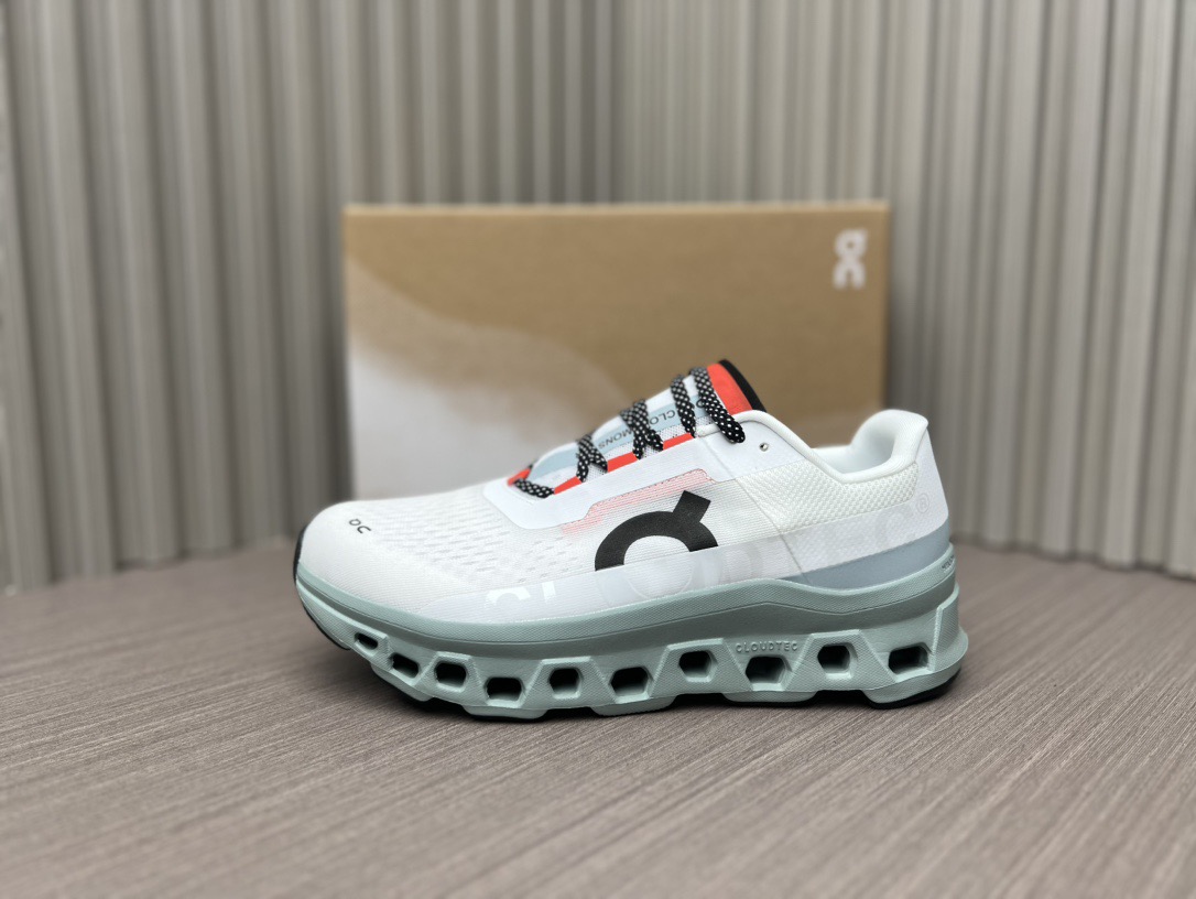 NO:238269,Mist white blue (36~45) on angpa cloudmonster carbon board, comfortable outdoor cushioning, low top casual running shoes, item number 61.99023 New on angpa cloudmonster small monster carbon board shoes, fabric upper design is more breathable, midsole large hollow cloudtec patented technology sole cloudmonster is equipped with the brand's largest cloud module to date, allowing you to reduce impact force when landing, and achieve stronger cushioning. At the same time, a speedboard speed board is embedded in the midsole. The principle is similar to the carbon board in the racing running shoes, which can provide stronger feedback and rebound. The arc-shaped design of the rocking chair on the forefoot allows each step to have a strong thrust rolling forward. The layer-up wear-resistant sole rebounds, giving people a relatively gentle soft and elastic feeling. A very recommended running shoe!  Sizes 36, 36.5, 37, 38, 38.5, 39, 40, 40.5, 41, 42, 42.5, 43, 44, 44.5, 45, casual shoes/sports shoes, christian louboutin, sneakers19860909雾白蓝（36～45） on昂跑 cloudmonster 碳板 舒适户外缓震 低帮 休闲跑步鞋 货号 61.99023 全新on昂跑cloudmonster 小怪兽 碳板鞋 织物鞋面设计更透气 中底大镂空cloudtec专利科技鞋底 cloudmonster搭载该品牌迄今为止最大的cloud模块 让你在落地时通过形变减小冲击力 达到更强大的缓震,同时中底内嵌入一块speedboard速度板 原理类似竞速跑鞋里的碳板 能提供更强烈的反馈和回弹.前掌的摇椅圆弧形设计 则让每一步都有滚动向前的强大推力.层层加码的耐磨大底更回弹,给人一种相对温柔的软弹感.非常推荐的一款跑鞋！尺码36、36.5、37、38、38.5、39、40、40.5、41、42、42.5、43、44、44.5、45,休闲鞋/运动鞋,christian louboutin,sneakers,Women's Shoes