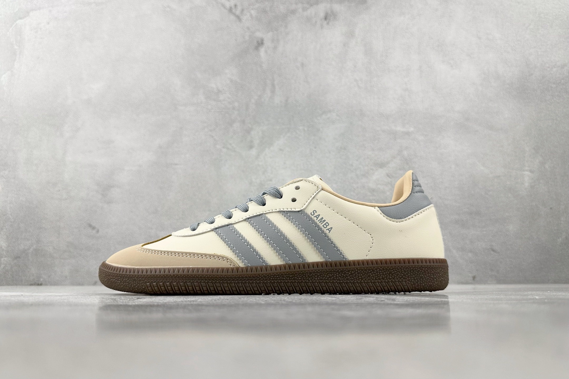 NO:224333,Export order adidas originals samba og beige size 35.5 36 36.5 37.5 38 38.5 39 40 40.5 41 42 42.5 43 44 44.5 45, casual shoes/sports shoes, adidas, manolo blahnik, sneakers19860909出口订单 adidas originals samba og 米色 尺码35.5 36 36.5 37.5 38 38.5 39 40 40.5 41 42 42.5 43 44 44.5 45,休闲鞋/运动鞋,adidas,manolo blahnik,sneakers,Women's Shoes