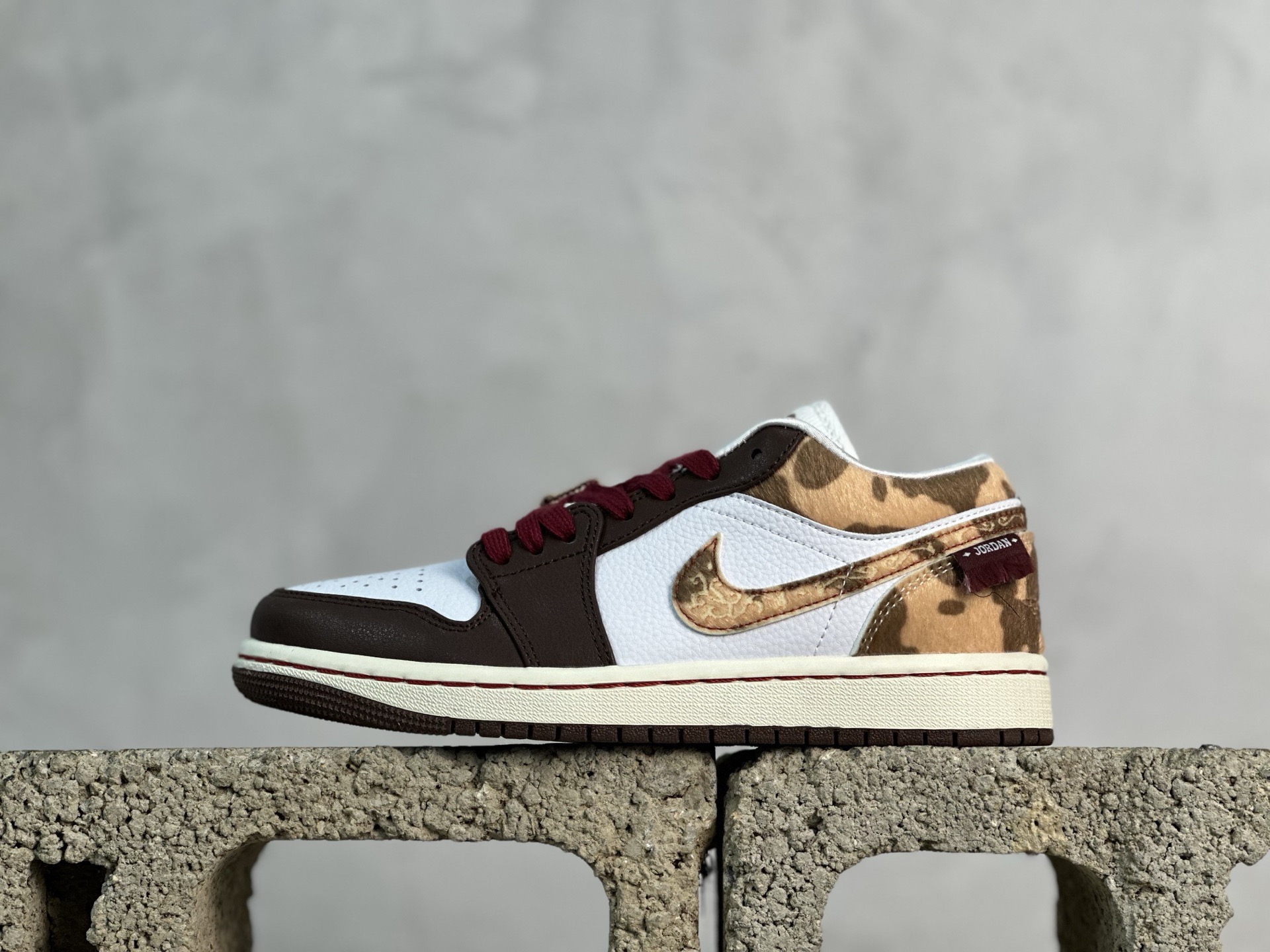 NO:693437,Jordan Air Jordan 1 SE Tan Item No. IQ5321-121 Size 36 36.5 37 38 38.5 39 40 40.5 41 42 42.5 43 44 44.5 45 46, casual shoes/sports shoes, sneakers19860909Jordan Air Jordan 1 SE 棕褐 货号IQ5321-121 尺码36 36.5 37 38 38.5 39 40 40.5 41 42 42.5 43 44 44.5 45 46,休闲鞋/运动鞋,sneakers,Women's Shoes