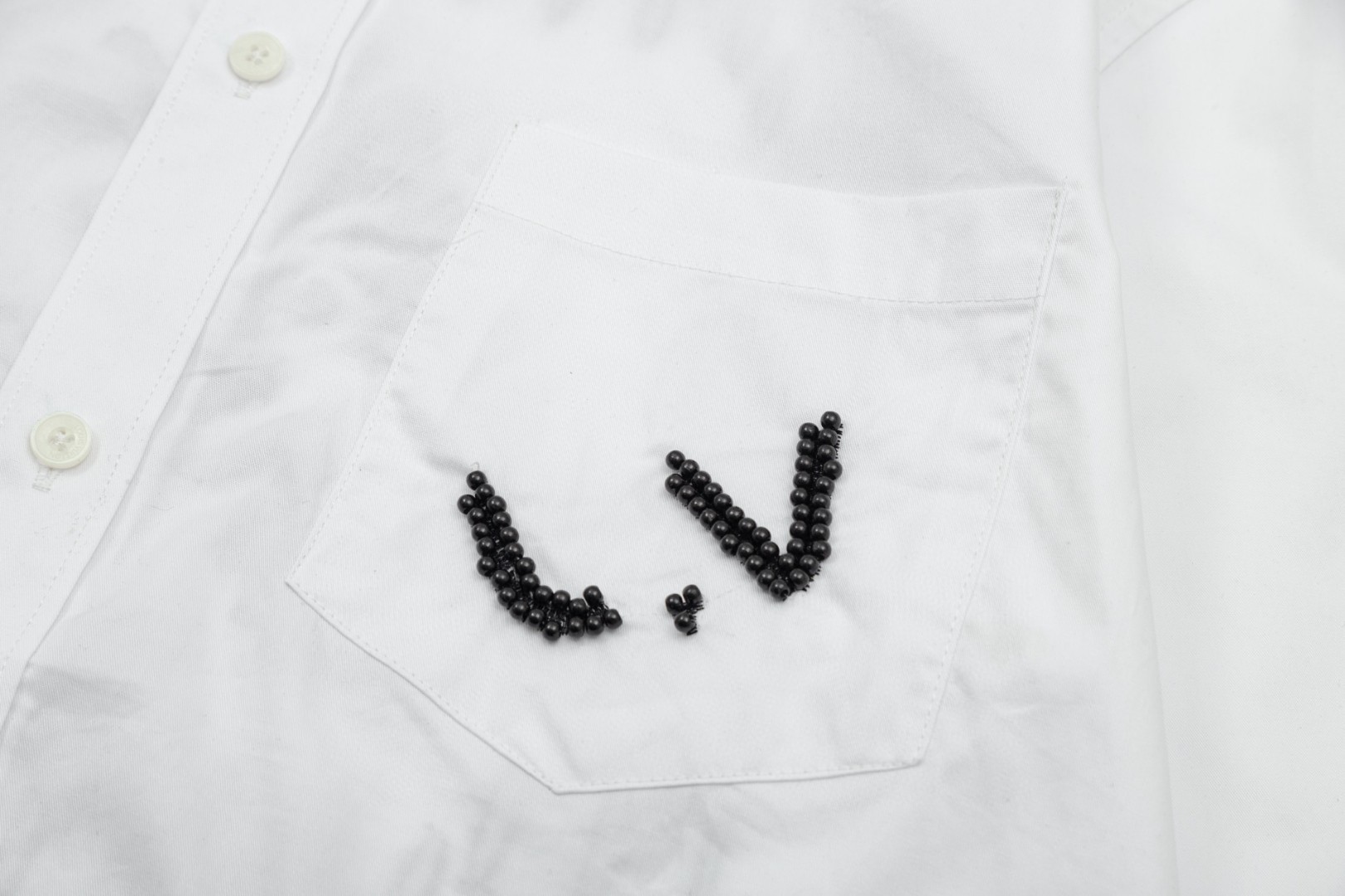 LV 路易威登 フィ董コラボ 珠飾刺繍長袖シャツ 高級版