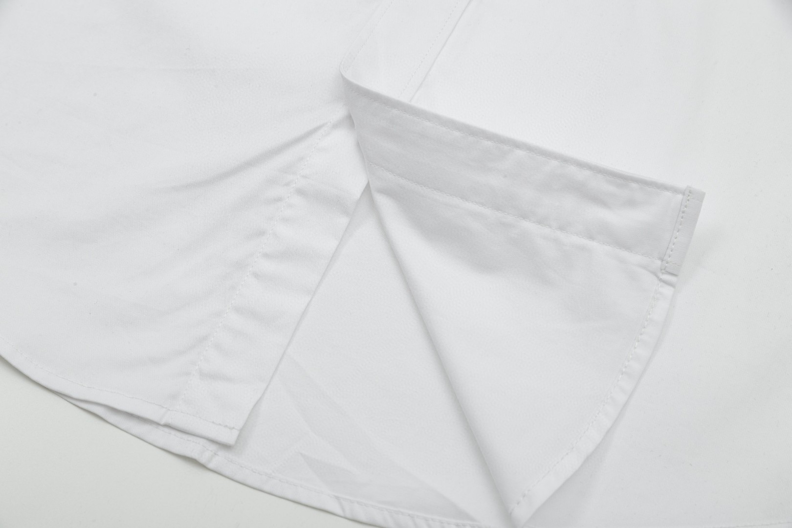 LV 路易威登 フィ董コラボ 珠飾刺繍長袖シャツ 高級版