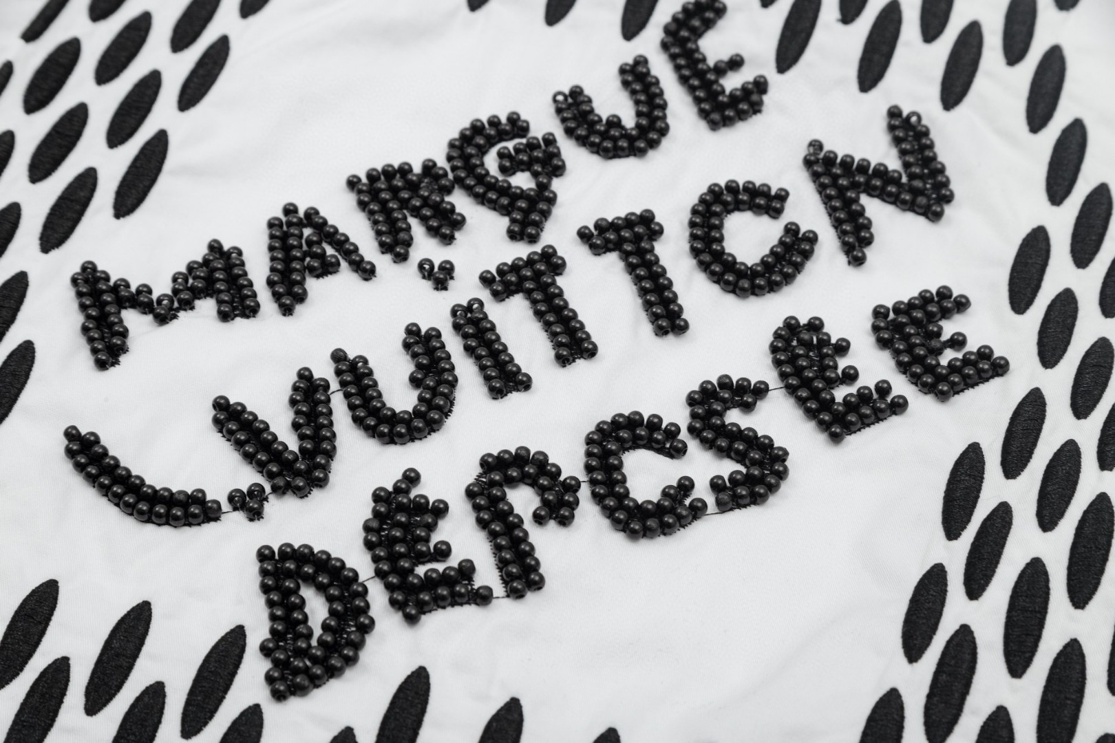 LV 路易威登 フィ董コラボ 珠飾刺繍長袖シャツ 高級版