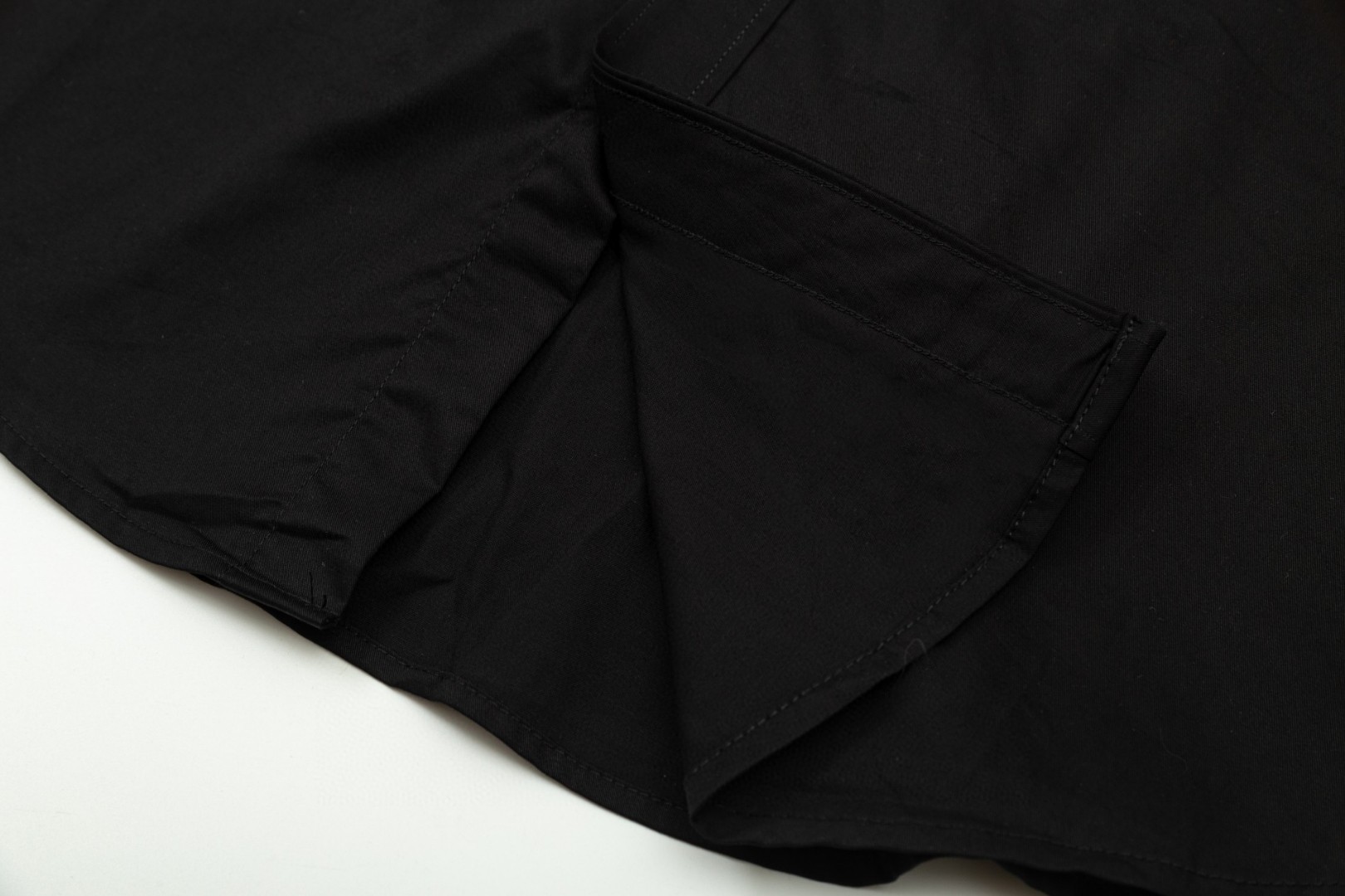 LV 路易威登 フィ董コラボ 珠飾刺繍長袖シャツ 高級版