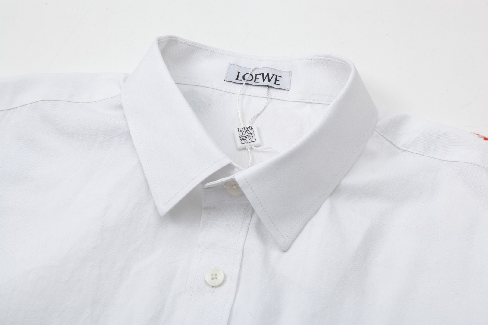 Loewe ロ意威 胸前撞色毛巾絵刺繍長袖シャツ 高級素材使用