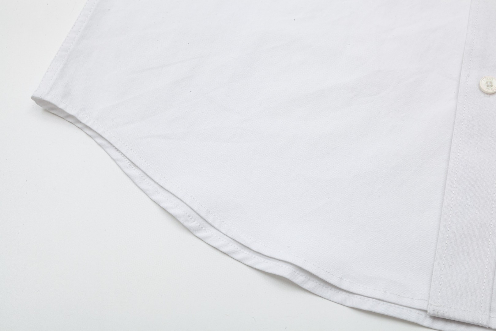 Loewe ロ意威 胸前撞色毛巾絵刺繍長袖シャツ 高級素材使用