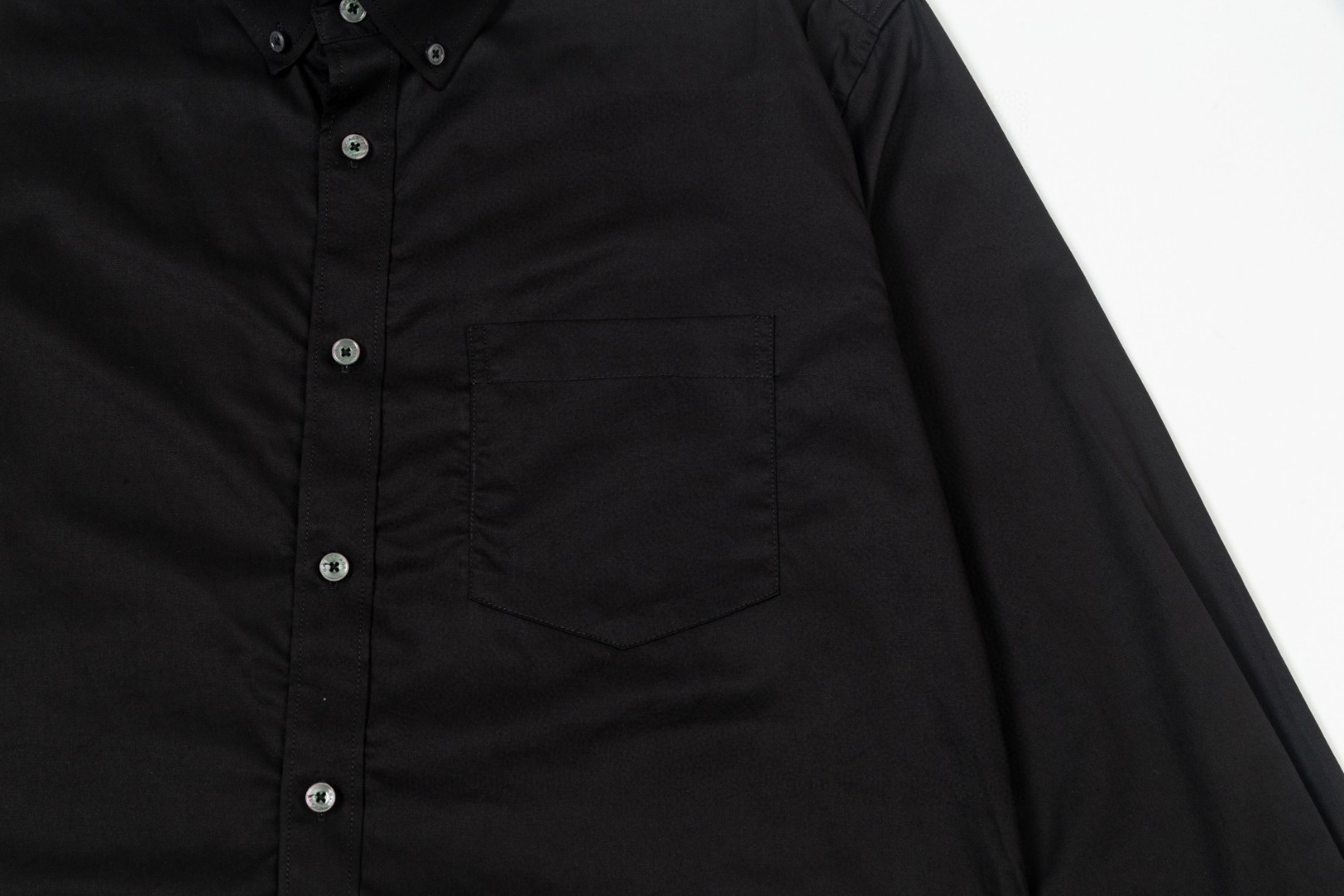 Balenciaga クラシックロゴ長袖シャツ - 高品質な仕立てと快適さ