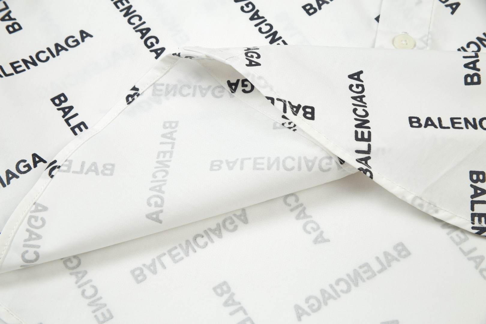Balenciaga 爆款走秀満印LOGO長袖衬衫 高品質カスタム