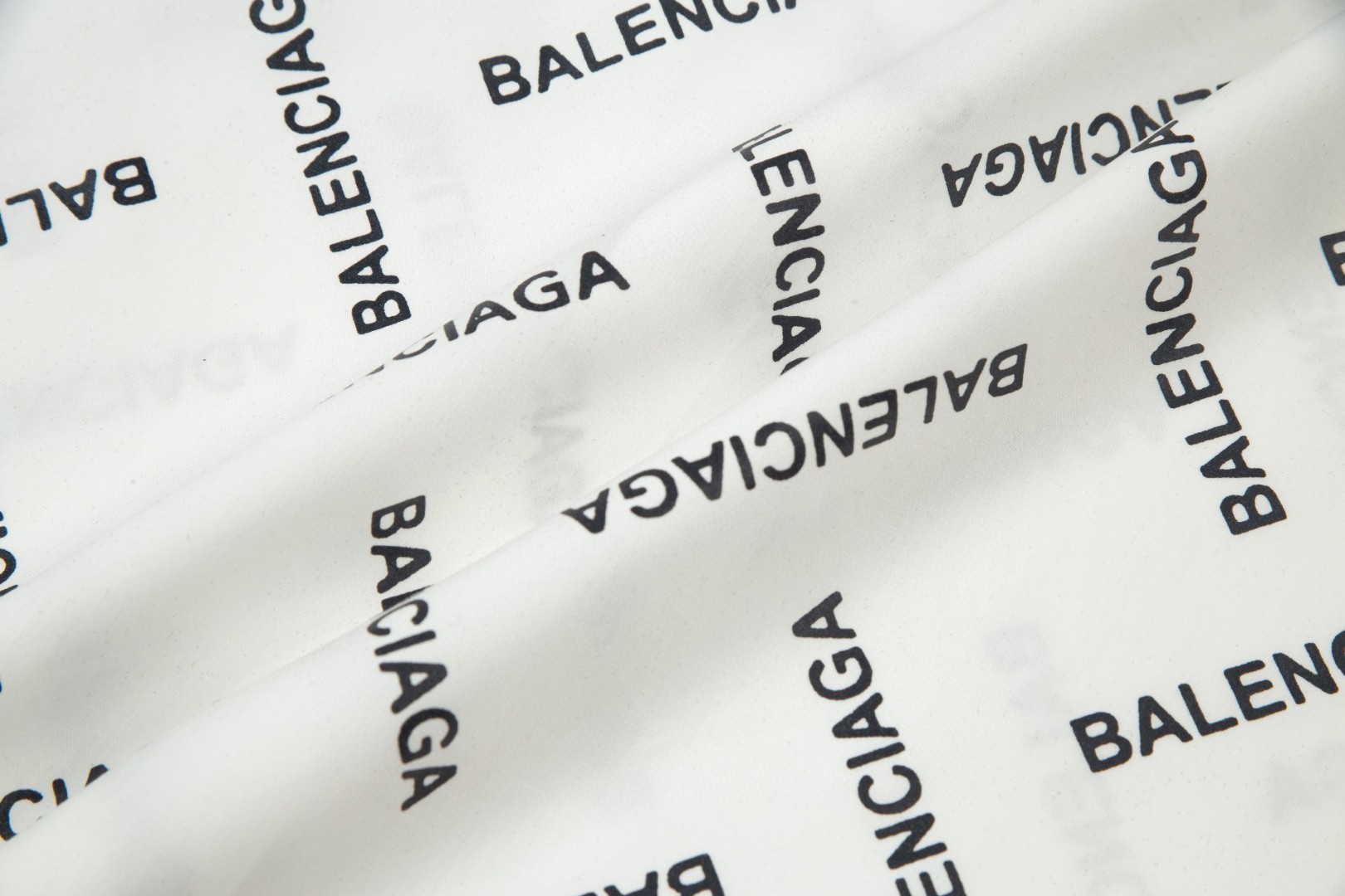 Balenciaga 爆款走秀満印LOGO長袖衬衫 高品質カスタム