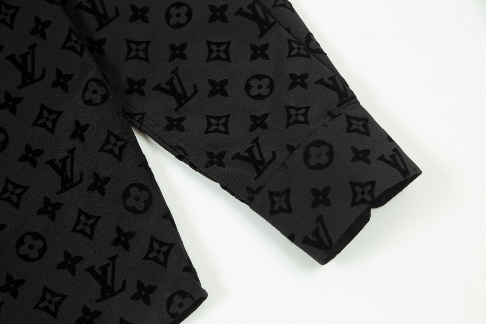 Louis Vuitton モノグラム植绒長袖シャツ 高級版