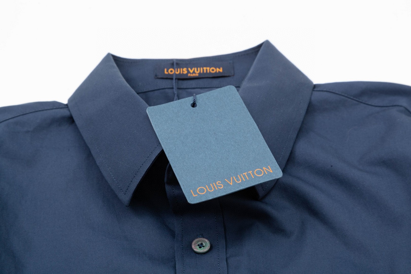 LV 路易威登 复古手作绣花Logo長袖衬衫 高品質