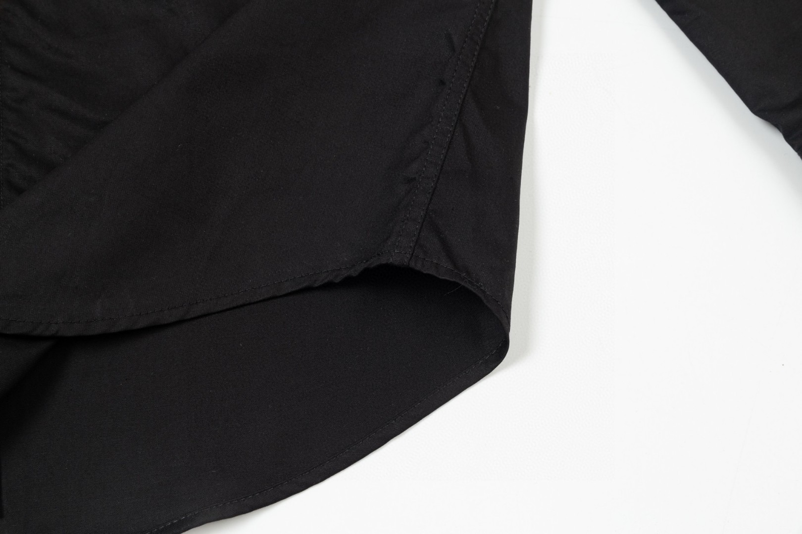 Fendi 芬迪 ロゴ刺繍長袖シャツ 高級素材使用