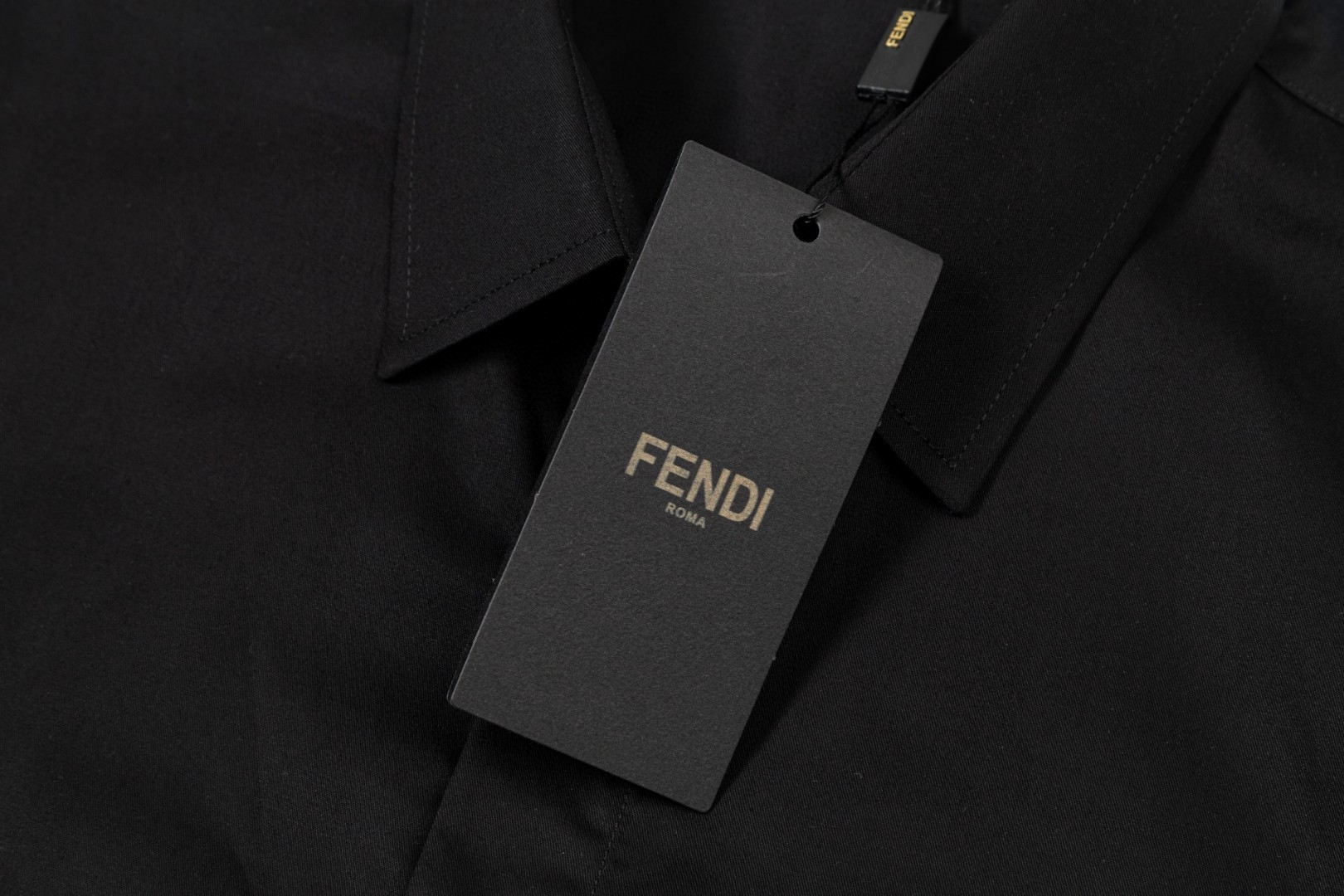 Fendi 胸前口袋徽章Logo長袖衬衫 高級版・透気性抜群・完璧な細部処理