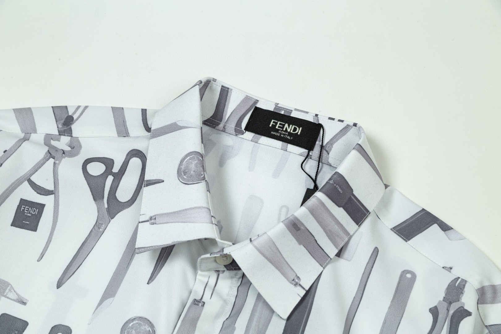 FENDI 芬迪 工匠工具図案長袖衬衫 高品質デザイン