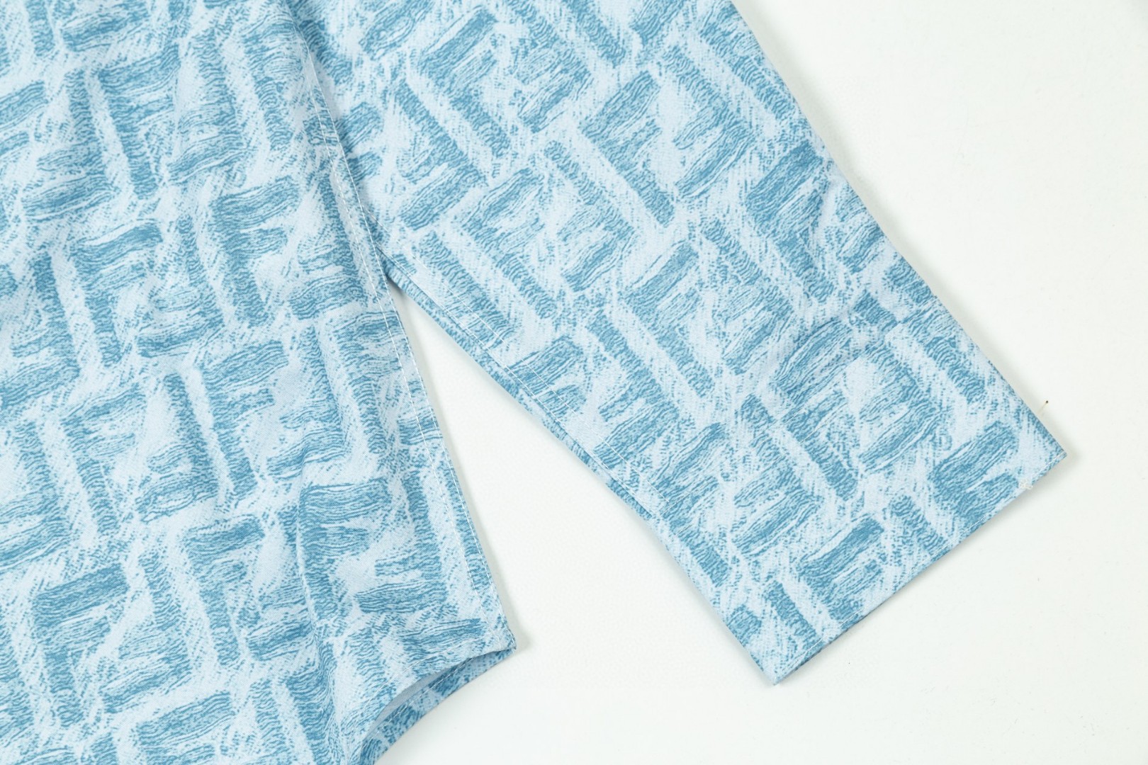 FENDI 芬迪 クラシック双F数码LOGO長袖衬衫 高品質カスタム