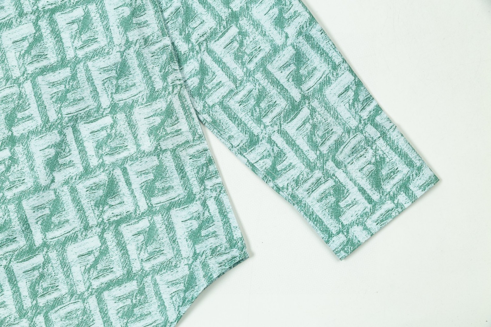 FENDI 芬迪 经典满印双F数码LOGO長袖衬衫