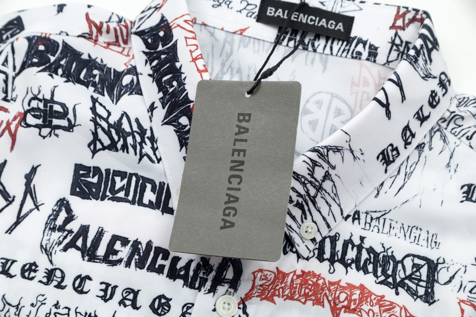 Balenciaga 爆款 龙年限定 Logo衬衫 高級感あふれるデザイン